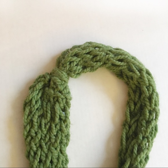 Hand knit green infinity scarf - Picture 2 of 3